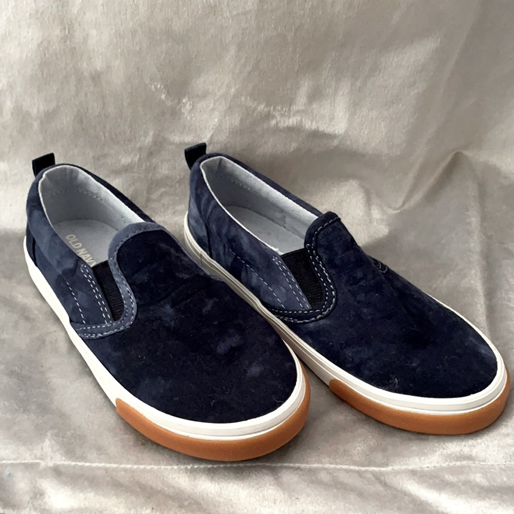 Boys slip on shoes